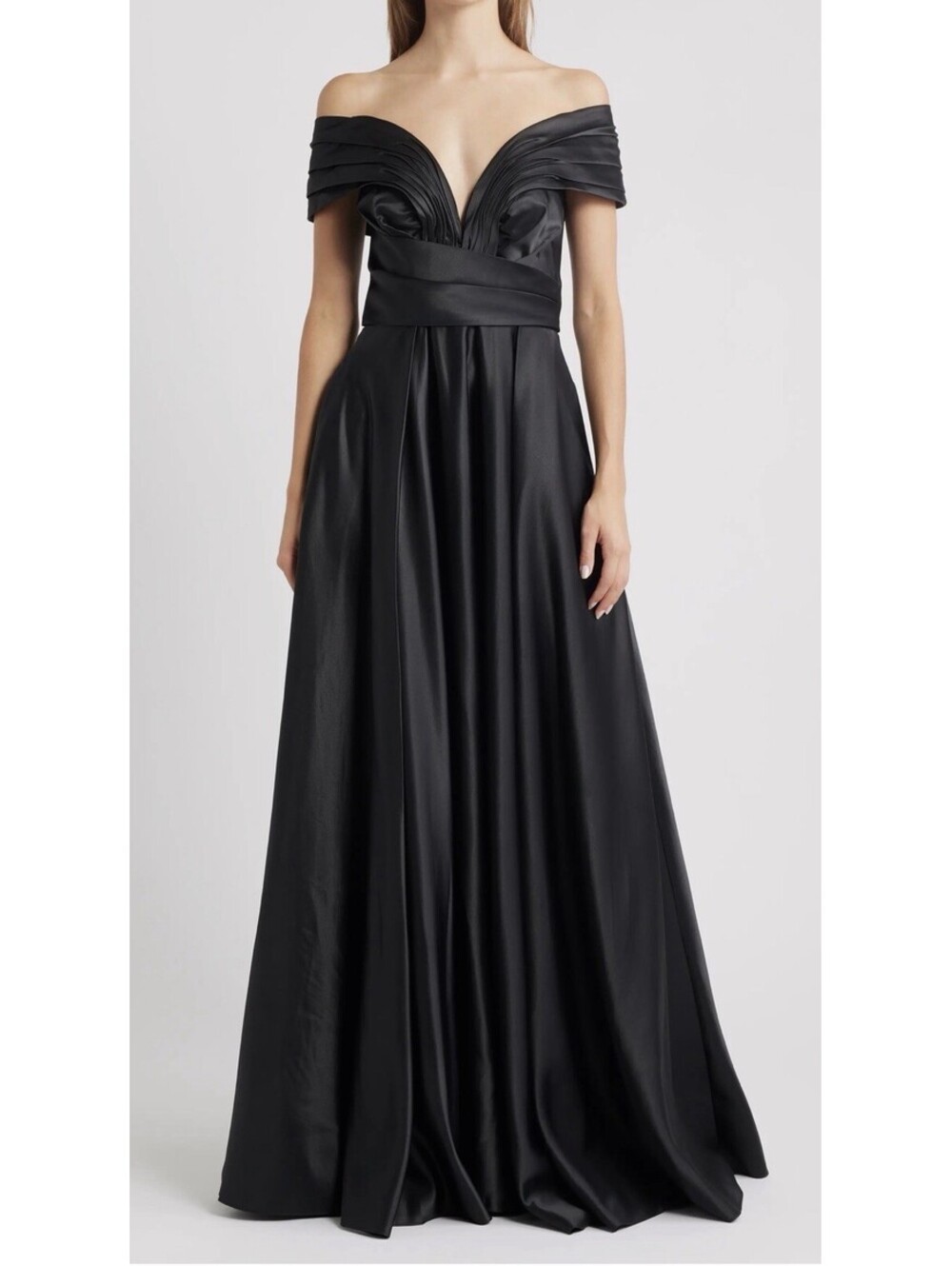 New Sonya Moda Elara Plunge Neck Satin Gown In Black Size S $298